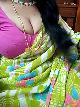Snapshot of amala_ss chatting on 03.01.25 amala ss online show from 03.01.25