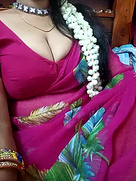 Snapshot of amala_ss chatting on 03.14.25 amala ss online show from 03.14.25