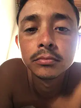 isacalejandroo online show from 01.18.25