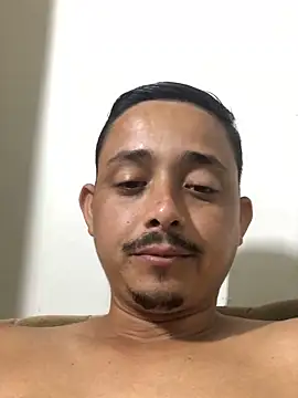 isacalejandroo online show from 02.24.26