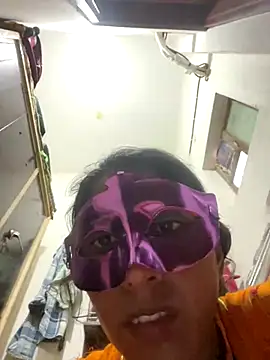 Snapshot of HotRiyacpl chatting on 10.30.25 HotRiyacpl online show from 10.30.25