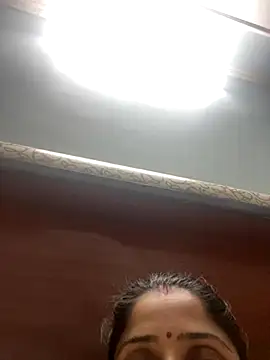 Snapshot of HotRiyacpl chatting on 11.21.25 HotRiyacpl online show from 11.21.25