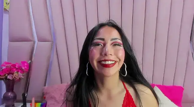 nathalia pink online show from 12.12.24