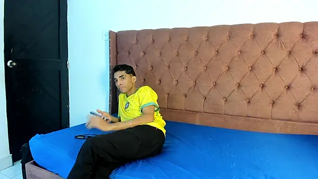 boys yourparty online show from 09.30.25