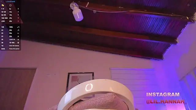 lil hanna18 online show from 12.18.24