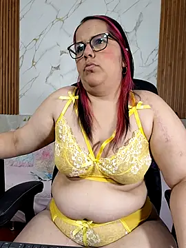 Snapshot of kiara_scottt chatting on 06.24.26 kiara scottt online show from 06.24.26