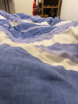 Snapshot of Lcrete chatting on 10.16.25 Lcrete online show from 10.16.25