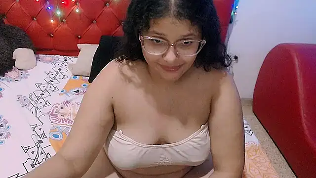 Snapshot of angel_barbie_1 chatting on 12.27.24 angel barbie 1 online show from 12.27.24