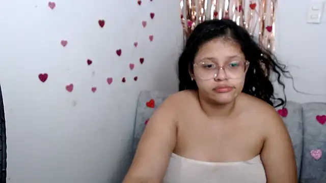 Snapshot of angel_barbie_1 chatting on 02.22.25 angel barbie 1 online show from 02.22.25