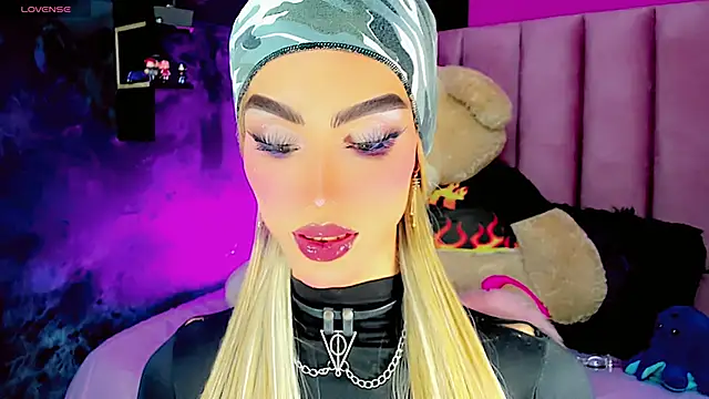 dollswit01 online show from 02.28.25