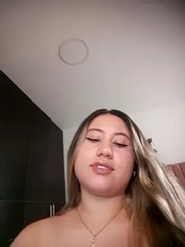 eimy collinssss online show from 12.21.25