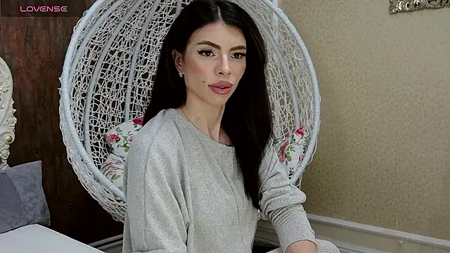 LaraDivine online show from 12.09.24