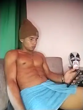 Snapshot of alex_candela chatting on 02.19.25 alex candela online show from 02.19.25