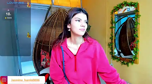 Snapshot of JasmineHarris chatting on 01.13.25 JasmineHarris online show from 01.13.25