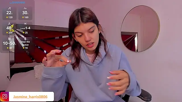 Snapshot of JasmineHarris chatting on 01.30.25 JasmineHarris online show from 01.30.25