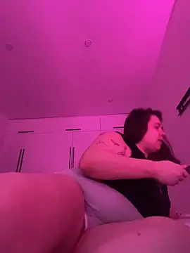 SuzieMurray online show from 12.19.25