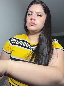 Snapshot of kimberlyhills1 chatting on 02.02.25 kimberlyhills1 online show from 02.02.25