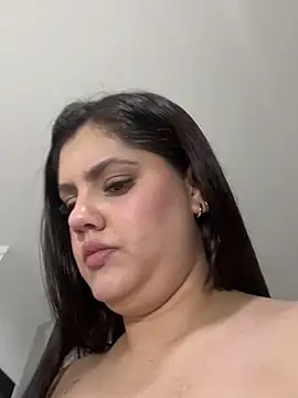 Snapshot of kimberlyhills1 chatting on 03.12.25 kimberlyhills1 online show from 03.12.25
