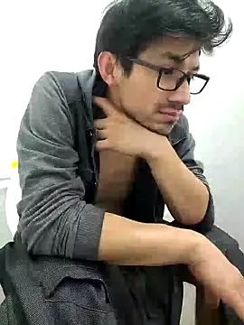 charlesss19 online show from 02.26.25