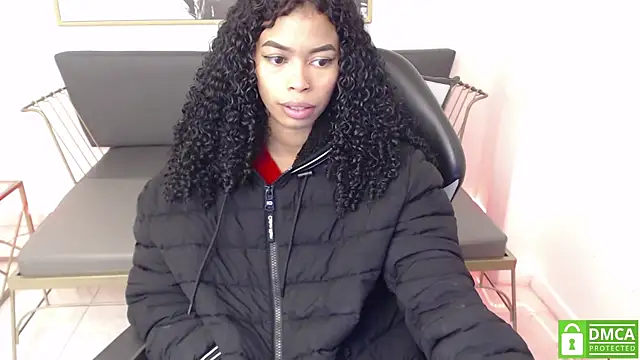 Shenna brunette  online show from 01.20.25