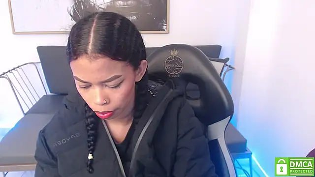 Shenna brunette  online show from 01.29.25