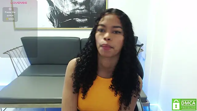 Shenna brunette  online show from 02.08.25