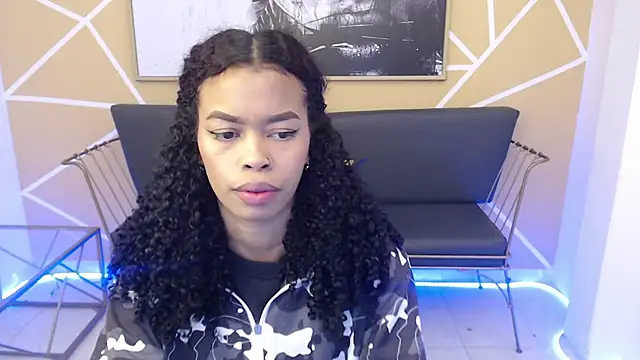 Shenna brunette  online show from 03.19.25