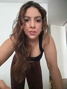 Snapshot of brazilianbbinuk chatting on 02.19.26 brazilianbbinuk online show from 02.19.26