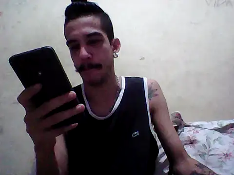 gatobranco001 online show from 03.18.25