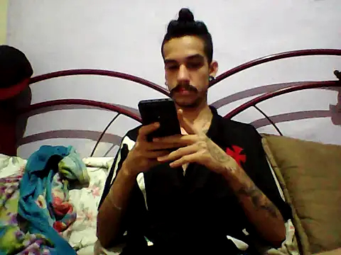 gatobranco001 online show from 03.21.25
