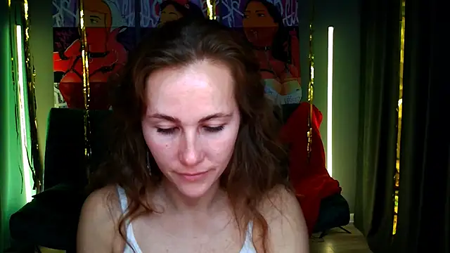 Snapshot of MichelleOrtis chatting on 12.22.24 MichelleOrtis online show from 12.22.24