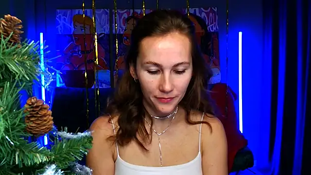 Snapshot of MichelleOrtis chatting on 12.25.24 MichelleOrtis online show from 12.25.24