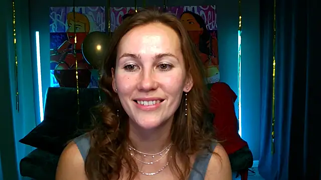 Snapshot of MichelleOrtis chatting on 12.28.24 MichelleOrtis online show from 12.28.24