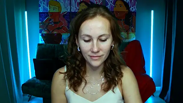 Snapshot of MichelleOrtis chatting on 01.11.25 MichelleOrtis online show from 01.11.25