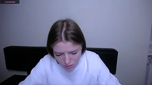 MissOliviaa  online show from 12.10.24