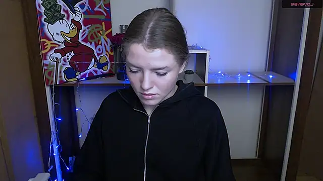 MissOliviaa  online show from 12.12.24