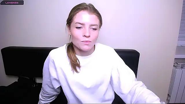 MissOliviaa  online show from 12.14.24