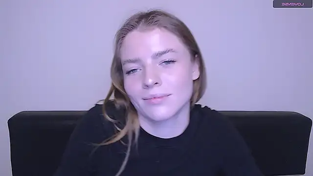 MissOliviaa  online show from 12.15.24