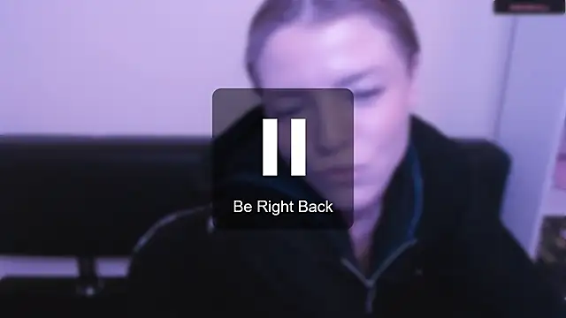 MissOliviaa  online show from 12.30.24