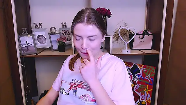 MissOliviaa  online show from 01.25.25