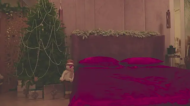 Smiley Mia online show from 01.14.26