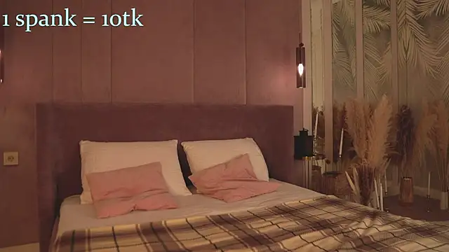 Smiley Mia online show from 01.18.26