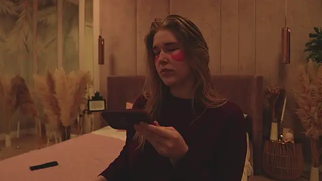 Smiley Mia online show from 03.04.26