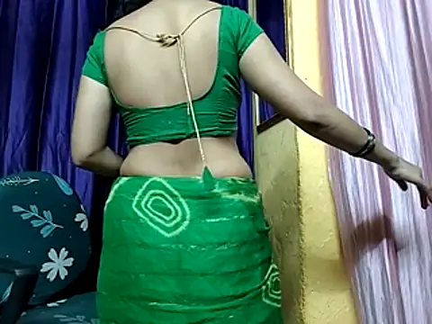 poojaxxx65 online show from 03.18.26