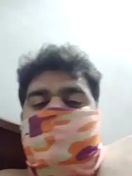 Snapshot of Happyman300 chatting on 02.04.25 Happyman300 online show from 02.04.25