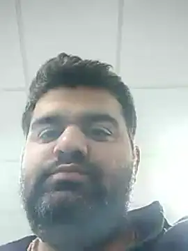 Snapshot of Happyman300 chatting on 11.13.25 Happyman300 online show from 11.13.25