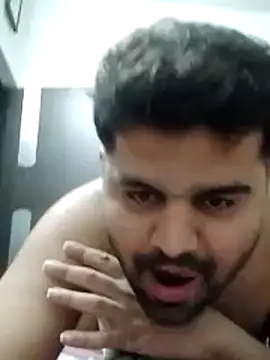 Snapshot of Happyman300 chatting on 11.21.25 Happyman300 online show from 11.21.25