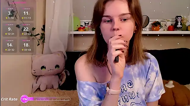 Snapshot of Moona_xx chatting on 11.01.25 Moona xx online show from 11.01.25