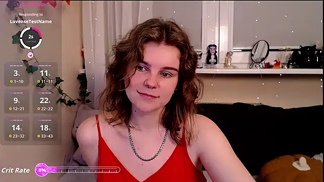 Snapshot of Moona_xx chatting on 11.18.25 Moona xx online show from 11.18.25