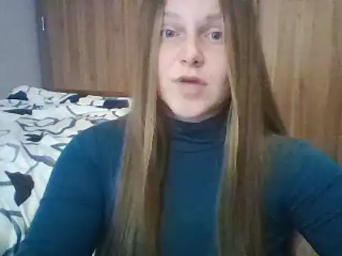 Evasapples online show from 02.23.25